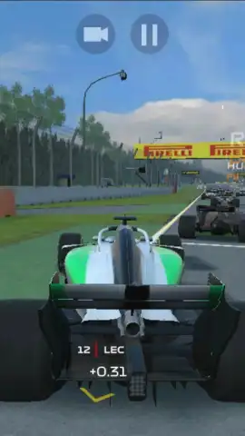 F1 Mobile Racing скриншот 7