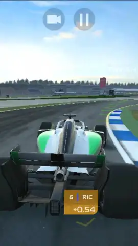 F1 Mobile Racing скриншот 9